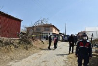 EDİRNE - Edirne'de 4 kişi evinde ölü bulunmuştu! Cinayet zanlısını takma dişi ele verdi!