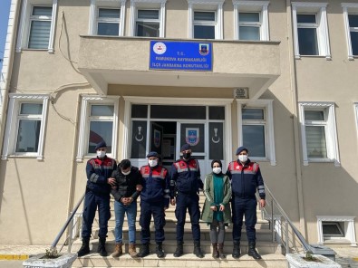 Jandarmadan D-650 Karayolunda Uyusturucu Operasyonu Açiklamasi 2 Tutuklama