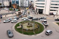 'Akilli Kavsak' Çalismalari Cumhuriyet Meydani'nda Basladi