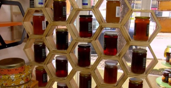 Bakanlık taklit-tağiş yapan firmaları ifşa etti! 1 teneke balı glikoz ile 3 tenekeye çıkarıyorlar!