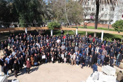 Baskan Özgan, Emekçilerin Yüzünü Promosyonla Güldürdü