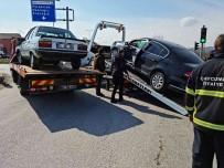 Iki Otomobil Kavsakta Çarpisti Açiklamasi 5 Yarali