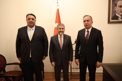 Maliye Bakanligi'ndan, Onkoloji Merkezine Maddi Destek