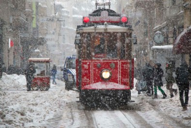 Meteoroloji 5 günlük hava tahmin raporunu açıkladı! İstanbul başta olmak üzere birçok il için kar yağışı uyarısı geldi