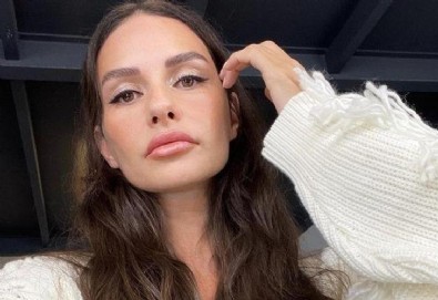 Sosyetik güzel Yasemin Özilhan, yeni paylaşımıyla yine olay oldu! Yasemin Özilhan, bu kez giydiği 16 bin TL’lik botlarıyla gündemde!