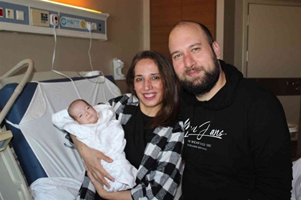 114 gün sonra gelen mutluluk: 600 gram doğdu hayata tutundu!