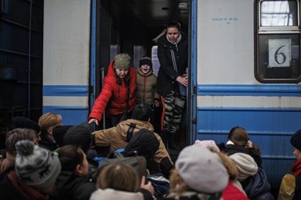 Mariupol'de 11 saat ateşkes geçici ateşkes başladı!