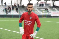 Sakatlanan Kaleci, Yedegi Olmadigi Için 65 Dakika Sahada Kaldi