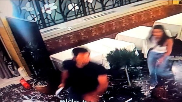 Restoranı savaş alanına çevirmişlerdi! Ayşegül Çınar ve Furkan Çalıkoğlu'nun olay görüntüleri ortaya çıktı!
