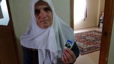 Batman'da Esinin Sehit Oldugu Olayda Mermi Tasiyan Fahriye Teyzenin Kadinlar Günü Kutlandi