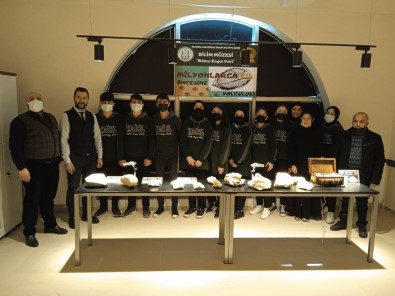 Imam Hatip Lisesi Ögrencileri 20 Milyon Yil Öncesine Isik Tuttu