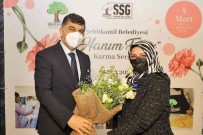 Kadinlar, Ürettikleri Eserleri Begeniye Sundu