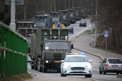 Çekya Slovakya'ya 650 Asker Gönderecek
