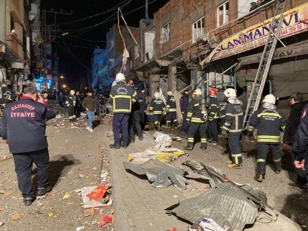 Gaziantep'te korkutan patlama! Enkaz kaldırma çalışmaları sürüyor!