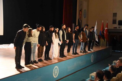 Bitlis'te 'Aile Içi Iletisim' Konulu Panel