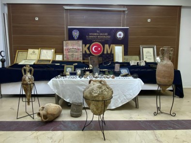 Istanbul'da Tarihi Eser Kaçakçilarina Operasyon Açiklamasi 5 Gözalti