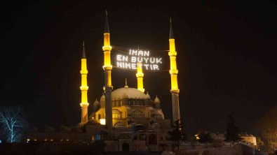 Mimar Sinan'in Ustalik Eseri Selimiye'de Ilk Teravih Coskusu