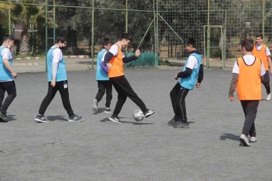 Otizim Farkindaligi Için Maç Yaptilar