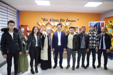 Vali Yardimcisi Kasimoglu Gençlerle Bir Araya Geldi