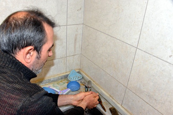 Beş kilo altın kanalizasyona karıştı! Harekete geçildi!