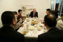 RECEP TAYYİP ERDOĞAN - Başkan Erdoğan öğrenci evine iftarda konuk olmuştu: Başkanımız Z kuşağının dilinden anlıyor