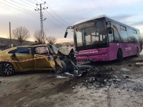 Van'da Trafik Kazasi Açiklamasi 1 Ölü, 1 Yarali