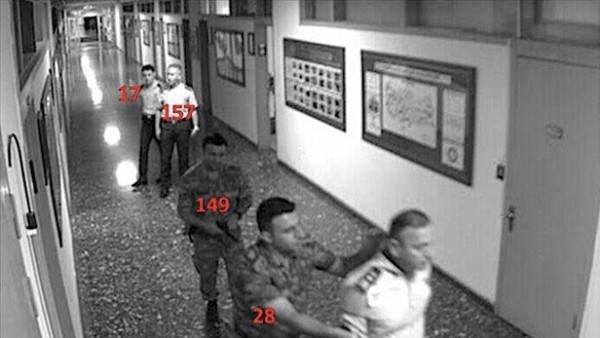 15 Temmuz darbe girişiminde 1 saatlik mesaj trafiği gerekçeli kararda! İlk mesaj 21.20'de: 'Gizli' koduyla geçildi