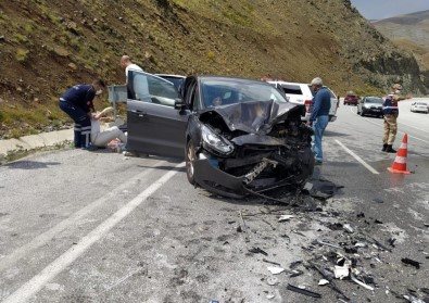 Erzincan'da Mart Ayinda 145 Trafik Kazasinda 2 Kisi Öldü, 126 Kisi De Yaralandi