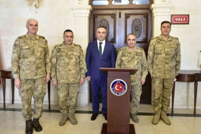 Jandarma Genel Komutan Yardimcisi Korgeneral Koç'tan Kilis Valiligine Ziyaret