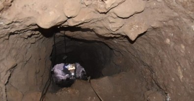 Mardin'de Izinsiz Kazi Yapanlar Suçüstü Yakalandi
