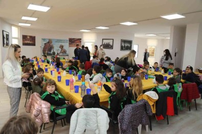 Miniklere Tohumdan Fide Yetistirme Egitimi Verildi