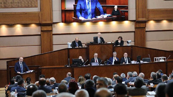 İBB Meclisi'nde gerginlik: Tarihte ilk kez belediye borçlanamaz hale geldi