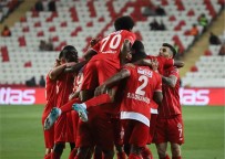 Antalyaspor Yenilmezlik Serisini 10 Maça Çikardi