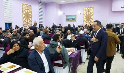 Baskan Demir Açiklamasi 'Türkiye'ye Birçok Alanda Örnek Olduk'