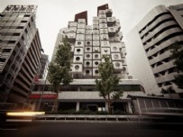 Tokyo'nun simgelerinden 'Nakagin Capsule Tower' yıkılıyor