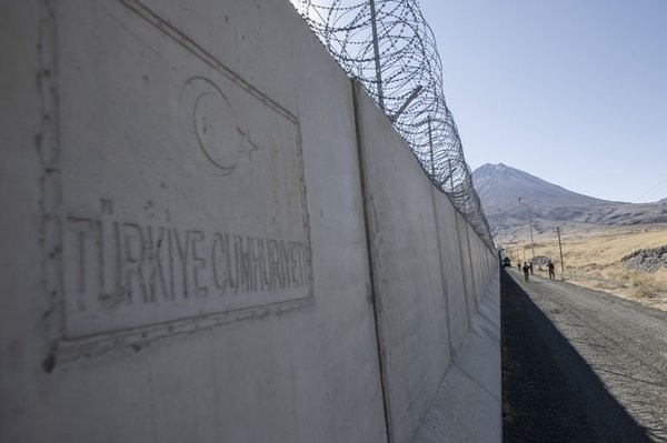 Türkiye'den yeni sınır güvenliği hamlesi: En üst düzeye çıkarılıyor!