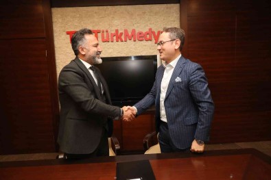 Basaksehir Belediyesi Ve Türkmedya Gençler Için Is Birligi Yapti
