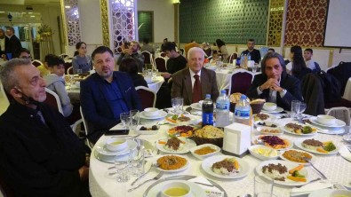 Hatay'da 'Bir Lokma Bin Sofra' Temasiyla Iftar Programi