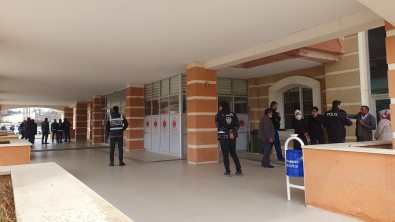 Tartistigi Kuzenini Balta Ile Öldüren Sanik 15 Yil Hapis Cezasina Çarptirildi