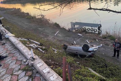 Zonguldak'ta Dere Kenarina Uçan Otomobil Hurdaya Döndü Açiklamasi 1 Yarali