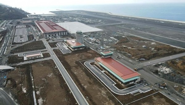 Açılışını Başkan Erdoğan'ın yapacağı Rize-Artvin Havalimanı için ilk test uçuşu gerçekleştirildi!