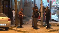 Avcilar'da Silahli Saldiri Açiklamasi Yol Ortasinda Kafasina Sikip Kaçtilar