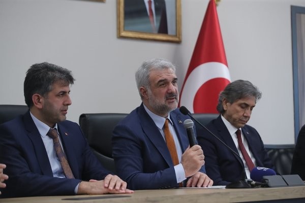 Bağcılar Belediye Başkanı AK Partili Abdullah Özdemir oldu!