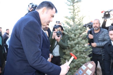 Bakan Kurum Açiklamasi 'Cumhurbaskanimizi Daha Büyük Hedefler Için Yeniden Seçecegiz'