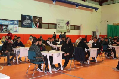 Bitlis'te 'Liseler Arasi Gençler Grubu Bilgi Yarismasi'