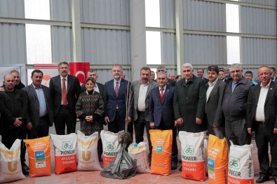 Çiftçilere Tohum, Fidan, Seker Ve Gübre Destegi