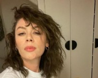 Demet Evgar, karnı burnunda görüntülendi!