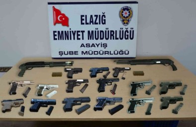 Elazig'da Asayis Ve Sok Uygulamalarinda 256 Kisi Yakalandi