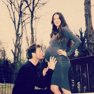 Kıvanç Tatlıtuğ ile Başak Dizer'in oğulları Kurt Efe doğdu!