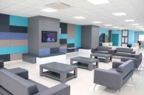 Akademi Lisesinde Son Rötuslar Yapiliyor